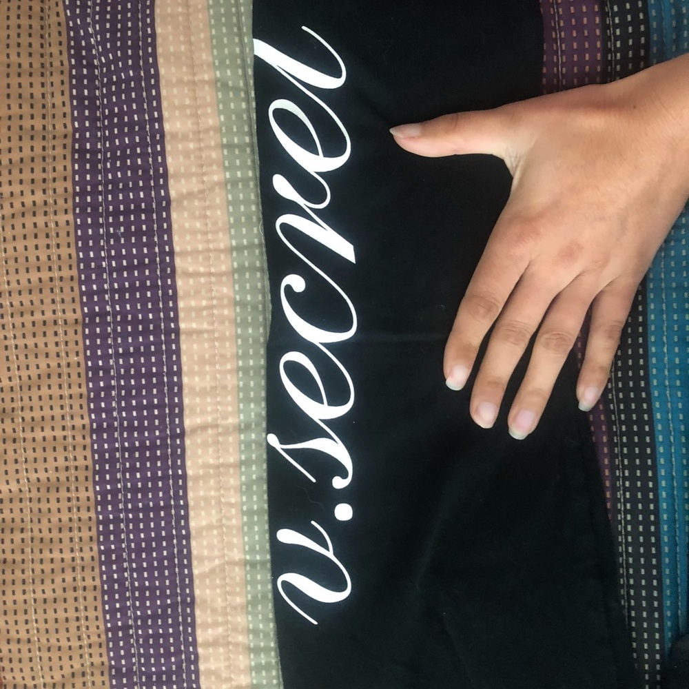 Victoria’s Secret sports 7/8 leggings